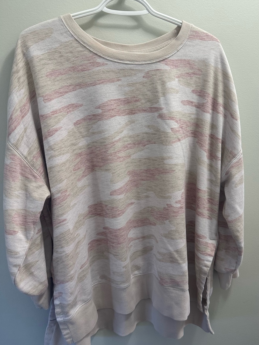 Old Navy Cream, Pink & Tan Patterned Women's Crewneck Sweatshirt